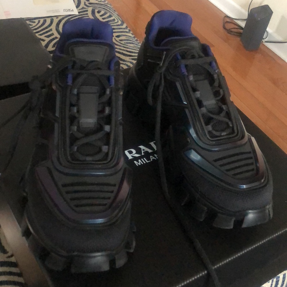 Black Prada cloudbust - Picture 2 of 4